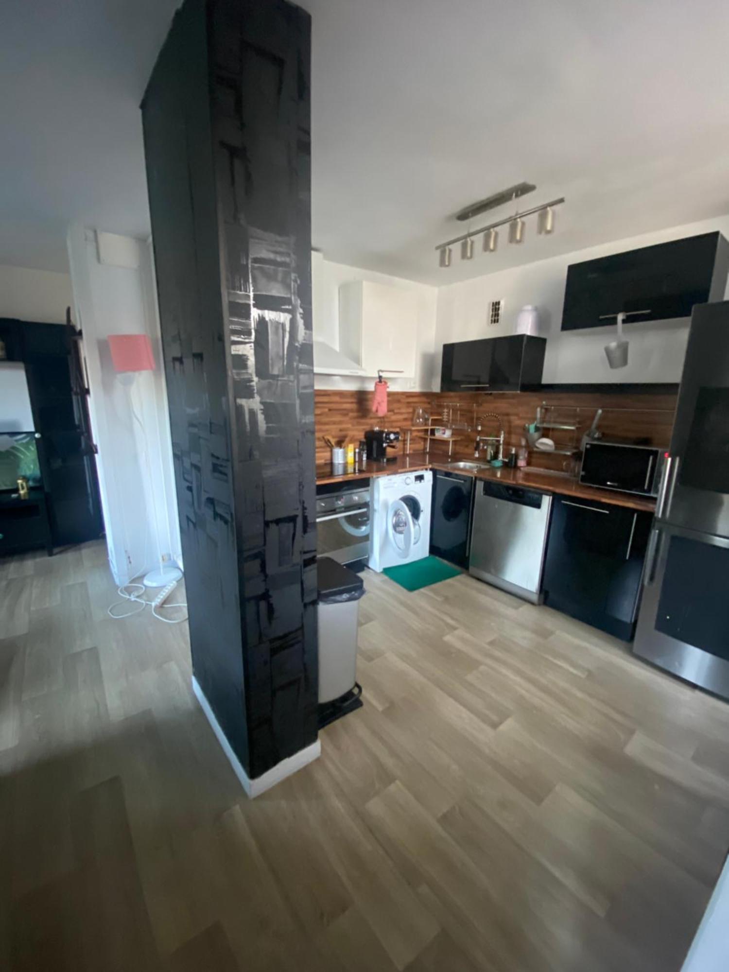 Appartement Bel Spacieux ,convivial De 3 Avec Parking Prive Secure Caen