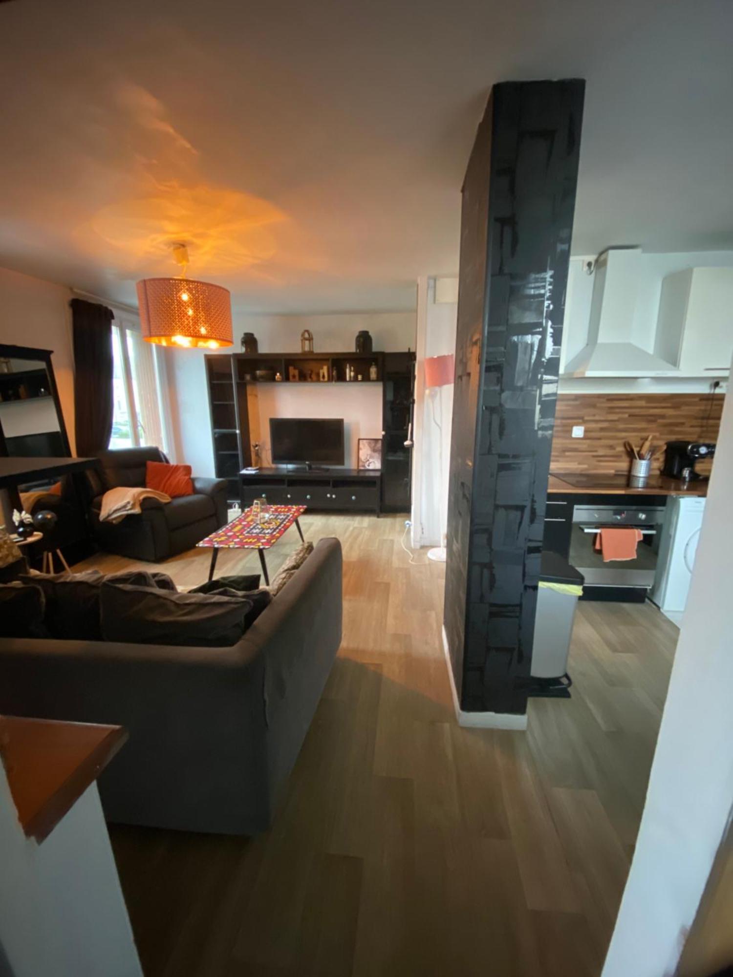 Appartement Bel Spacieux ,convivial De 3 Avec Parking Prive Secure Caen